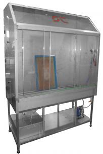 Bath complete with sliding plexiglass visor with salvaspruzzi.